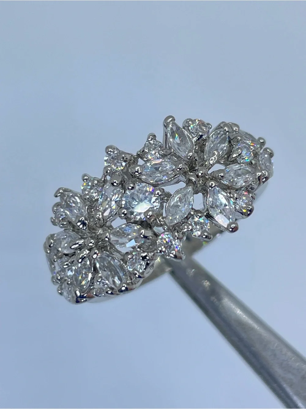 Swarovski Crystal Elements Diamond White Floral Art Deco Ring Silver Sz 7